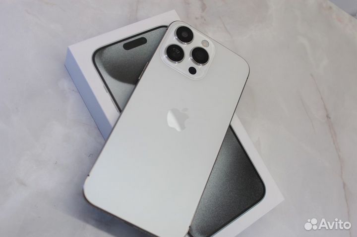 iPhone xr в корпусе 15 pro 256gb (IOS) белый