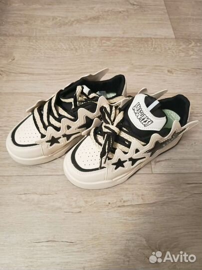 Кеды, кроссовки