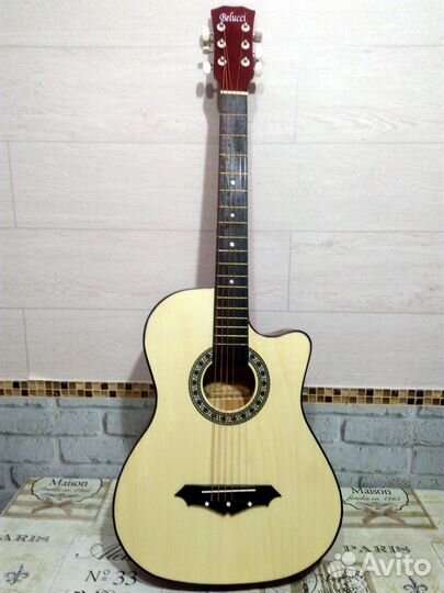 Продам новую акустическую гитару