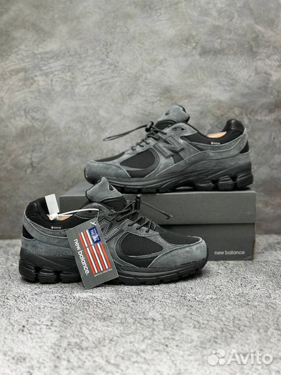 Кроссовки New Balance 2002R Gore-tex