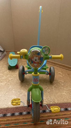 Детский велосипед трехколесный с ручкой