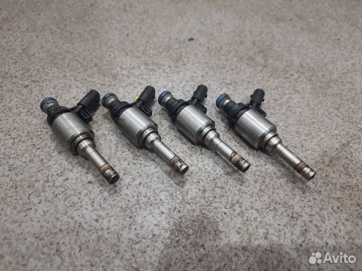 Комплект форсунок для 2.0 tfsi CCT VW Passat CC