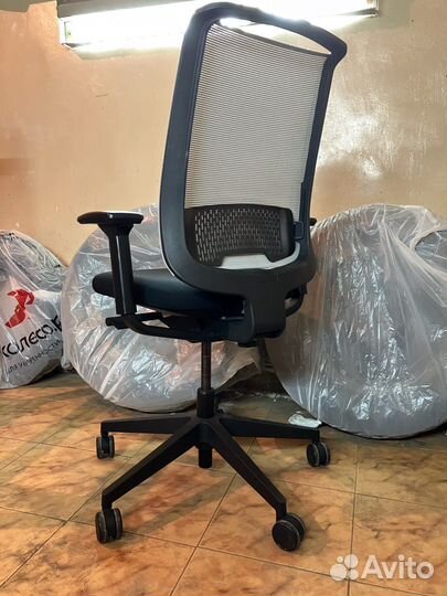 Компьютерное кресло SteelCase Reply Air