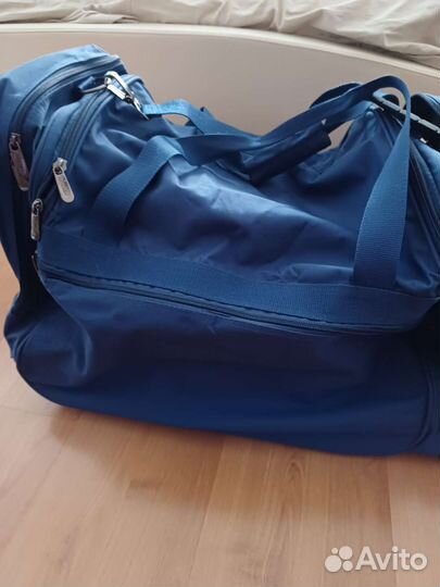 Сумка mikasa новая на колесиках с выдв. ручкой