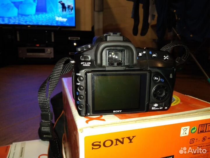 Фотоаппарат зеркальный