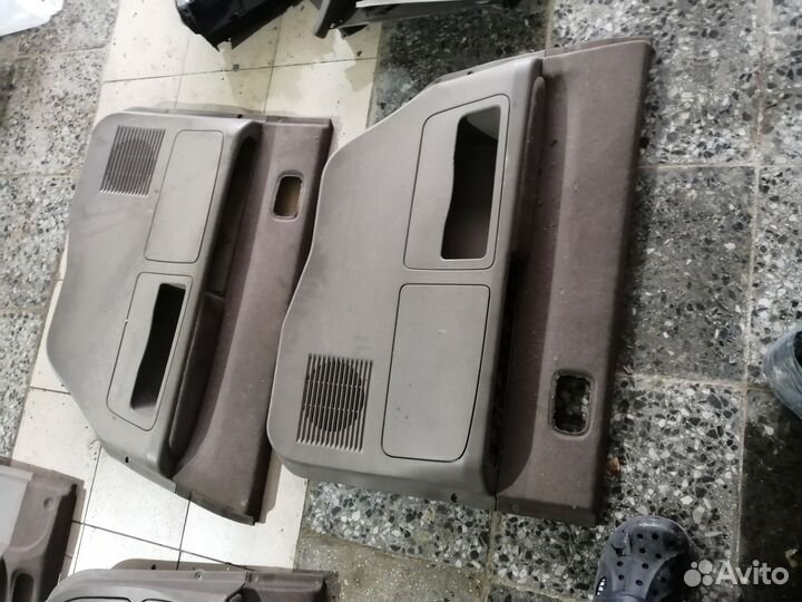 Обшивки дверей mitsubishi Dion