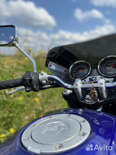 Honda CB400SF vtec-2