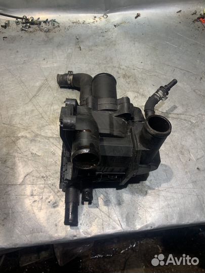 Корпус термостата Range Rover L322 368DT