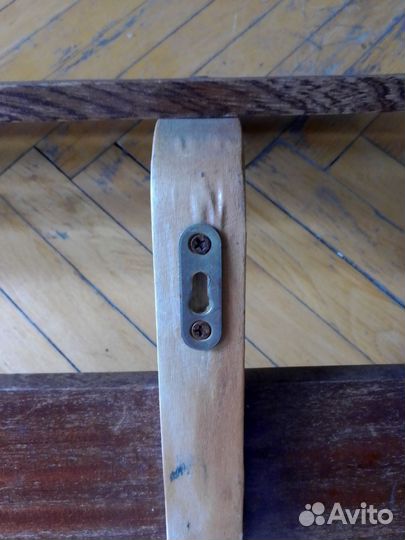 Вешалка настенная деревянная