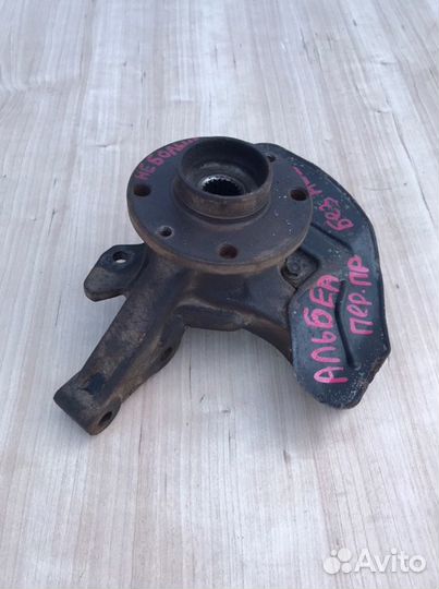 Кулак передний правый Fiat Albea 1.4