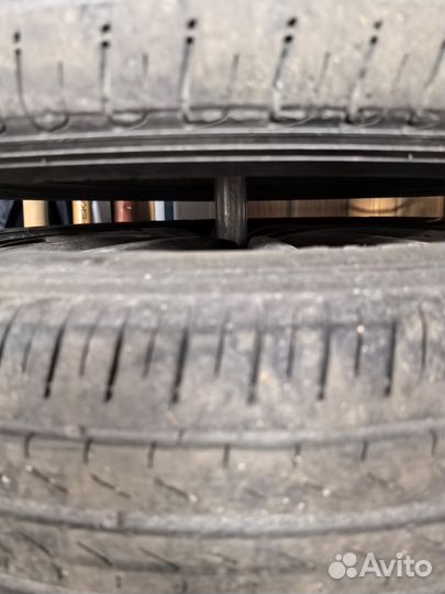 Стойка для хранения колес