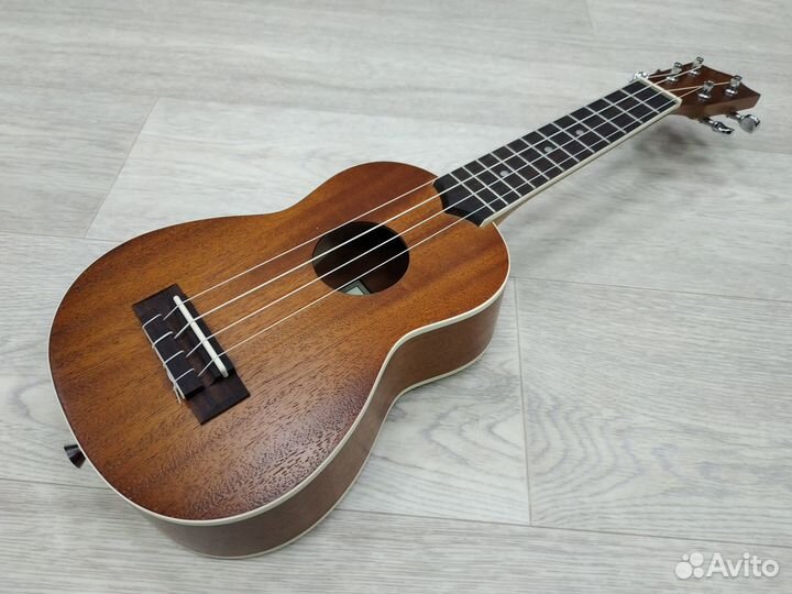 Новая укулеле Lanikai