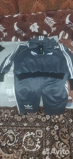 Костюм спортивный