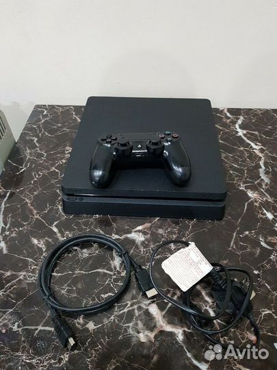 Sony PS4 slim 1tb