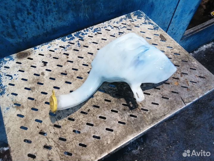 Бачок стеклоомывателя Opel Meriva A