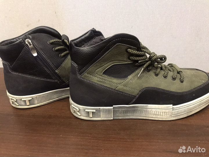 Ботинки зимние новые 45р