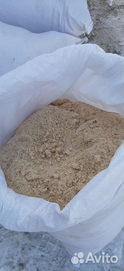 Опилки в мешках