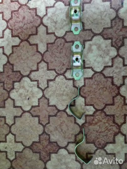 Хомуты втулок стабилизатора Фольксваген-Пассат Б2