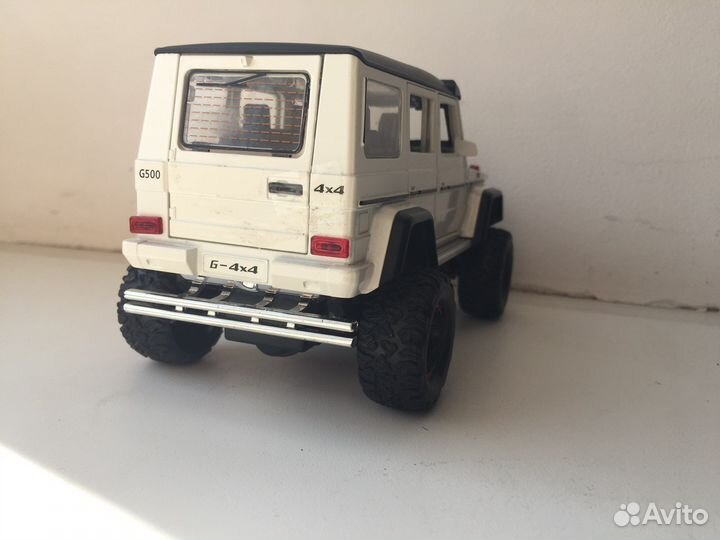 Игрушка машинка железная G-Class