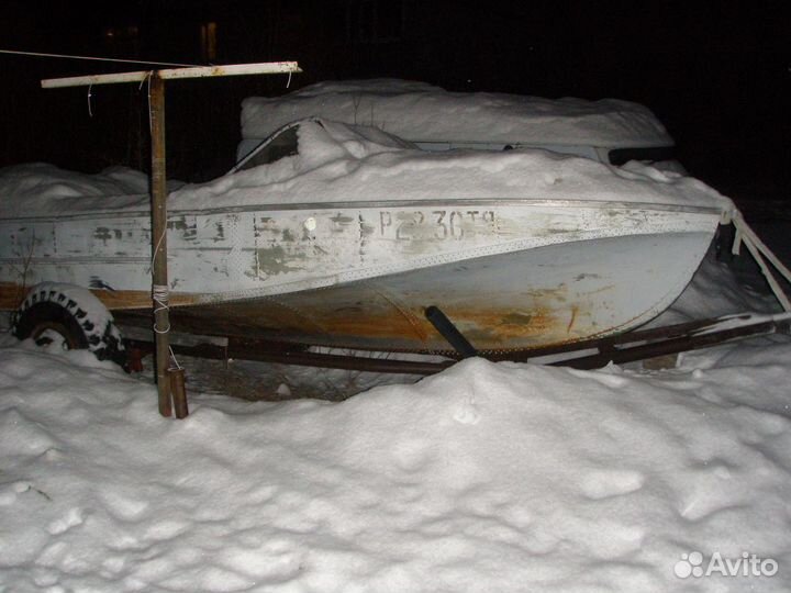 Катер амур-Д с откидной колонкой + телега