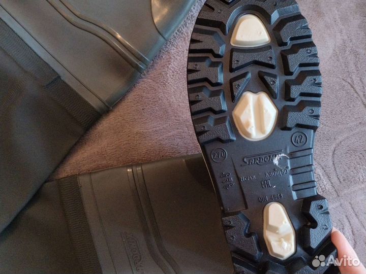 Сапоги болотники новые