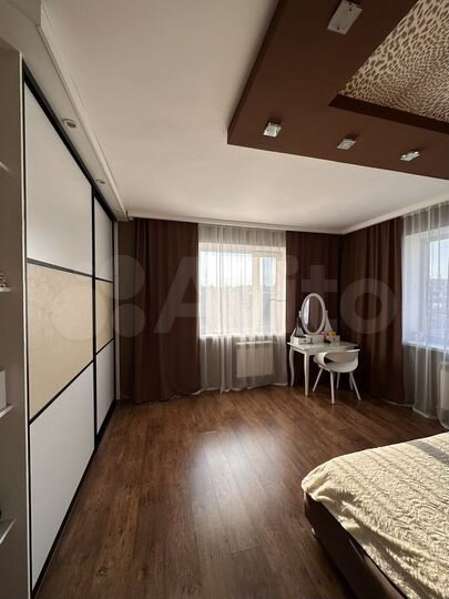 3-к. квартира, 82 м², 12/12 эт.