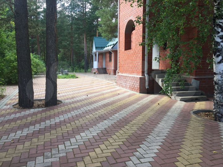 Дом 188 м² на участке 17,3 сот.