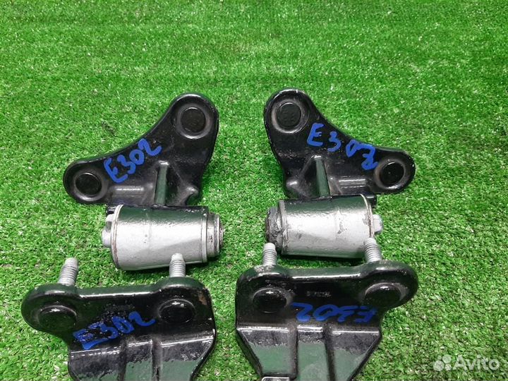 Петли дверей комплект Mercedes Benz C-Class W204