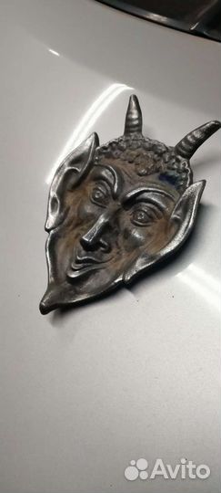 Пепельница черт