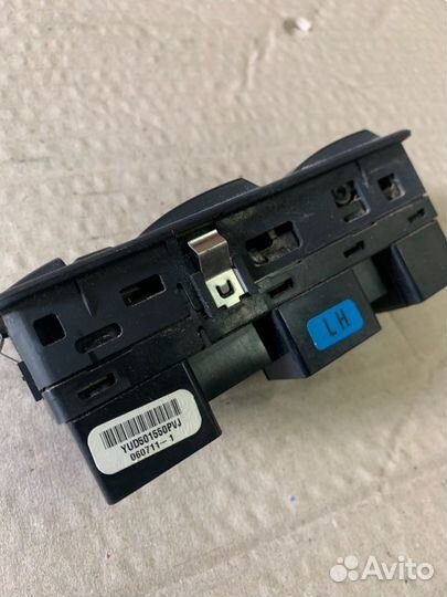 Блок кнопок стеклоподъемника Land Rover Range