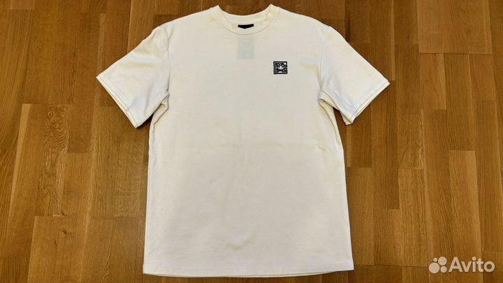 Футболка kntlgy