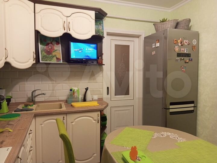 3-к. квартира, 68 м², 2/10 эт.