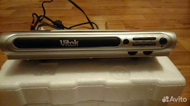 DVD-плеер новый. vitek