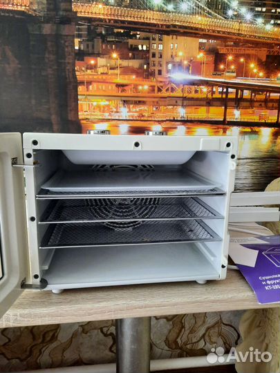 Дегидратор (сушилка) для овощей и фруктов