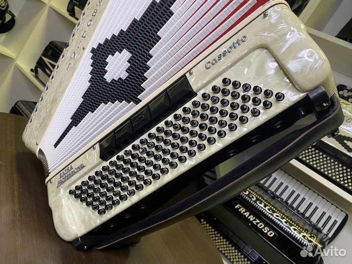 Баян Tombolini Cassotto Extra Professional