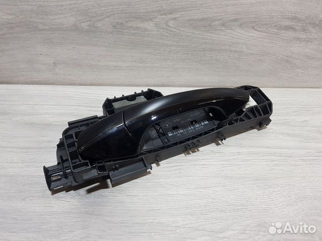 Ручка двери нaружная левая передняя Mercedes E-kla