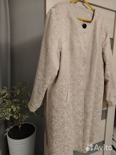 Плащ женский