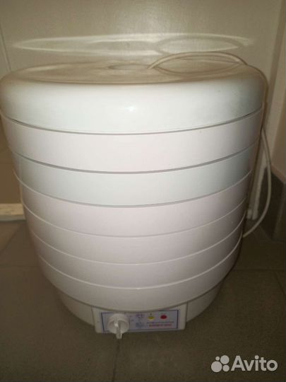 Сушилка для овощей и фруктов Вольтера-1000