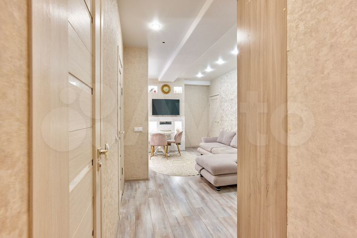 2-к. квартира, 56 м², 8/19 эт.