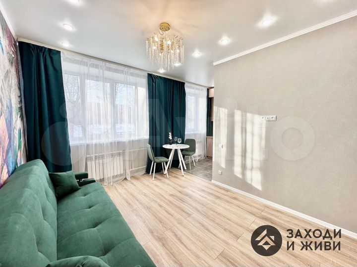 2-к. квартира, 42 м², 1/5 эт.