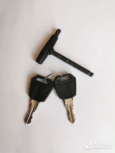 Багажник на крышу Volvo XC60 (I) Thule