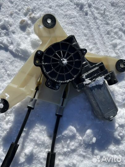 Стеклоподъемник правый рено мастер 3