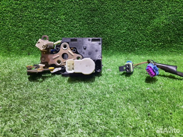 Замок боковой двери задний правый Chevrolet