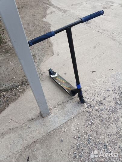 Трюковои самокат