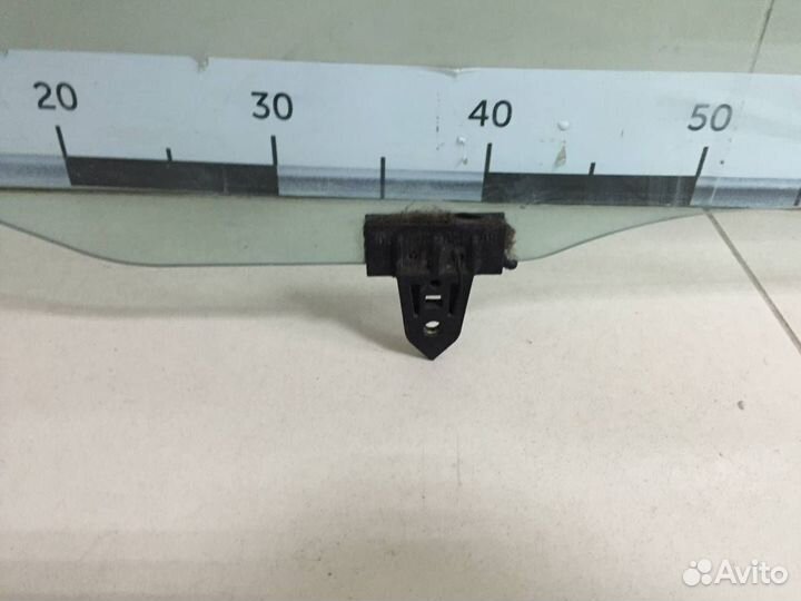 Стекло двери передней правой Nissan Primera P12 20