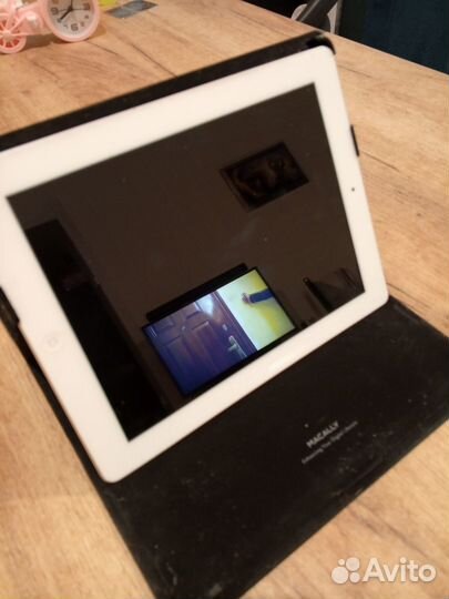 Планшет iPad 2 wifi 16GB