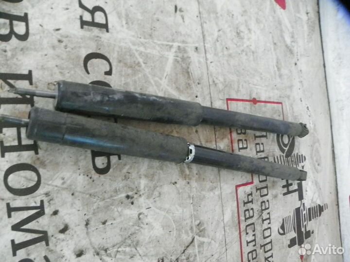 Амортизатор задний Suzuki SX4 I (2006—2009)