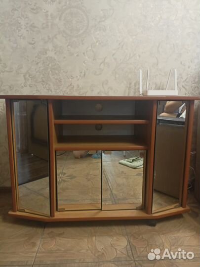 Тумба под телевизор