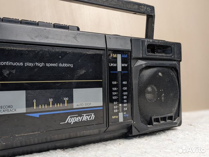 Кассетный радиоприемник магнитофон supertech scr