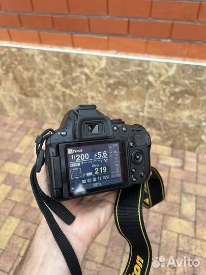 Зеркальный фотоаппарат